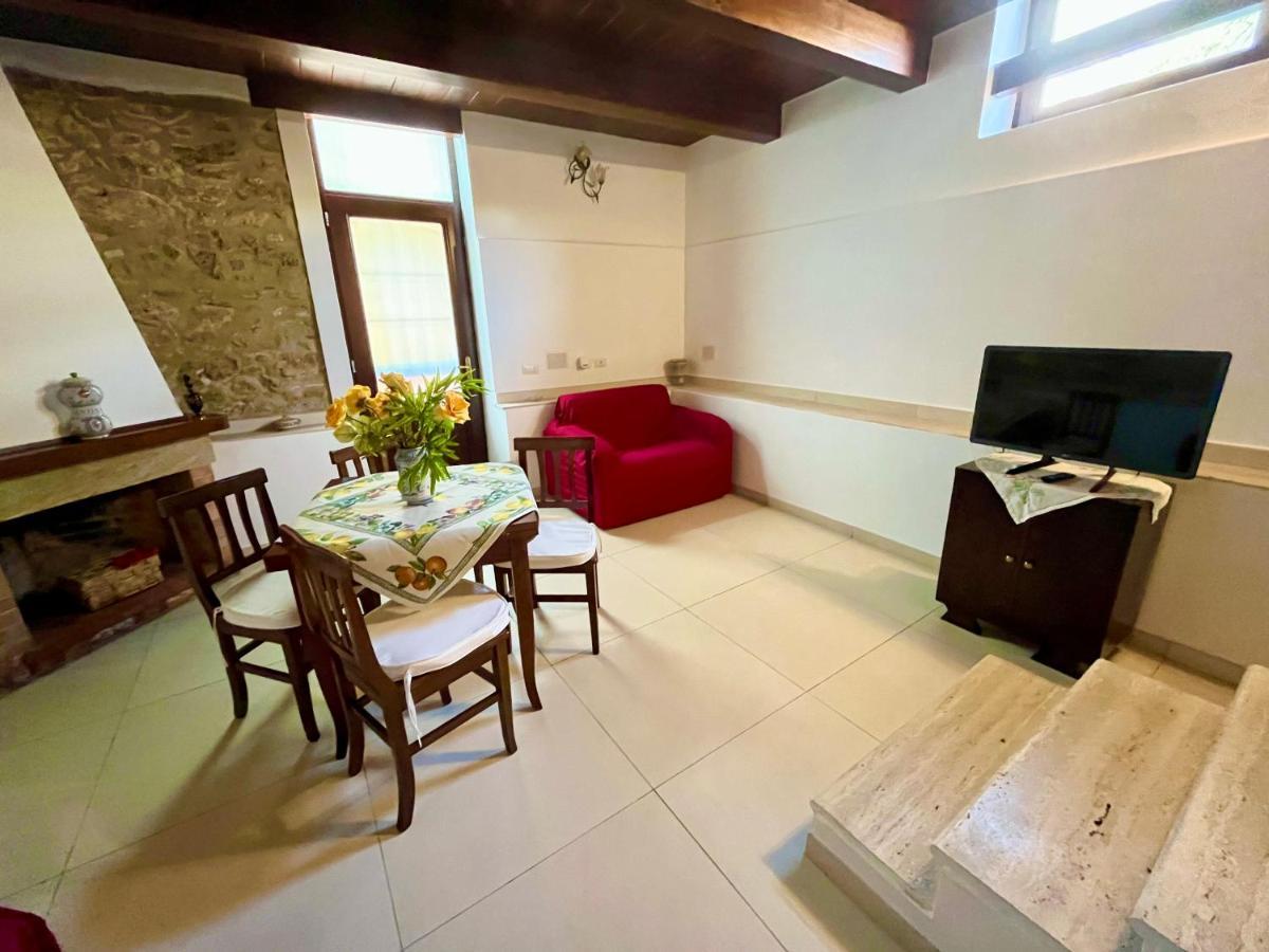 Il Giardino Di Athena 1 Apartman Paestum Kültér fotó